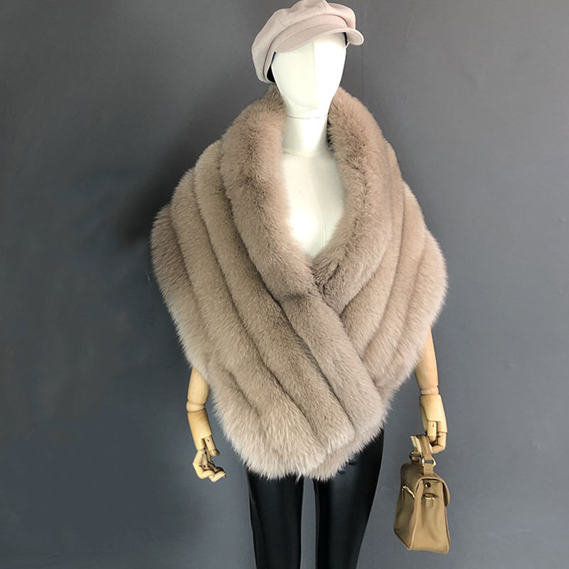 CLARA - Fur cape