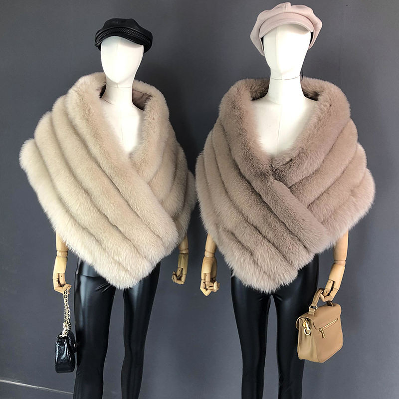 CLARA - Fur cape